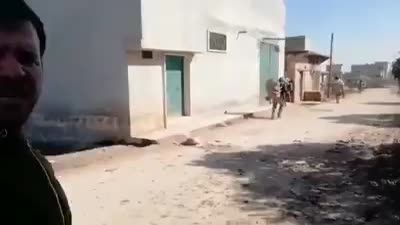 قوات الجيش التركي تبدأ باقتحام بلدة النيرب بريف إدلب الشرقي، 20 فبراير 2020