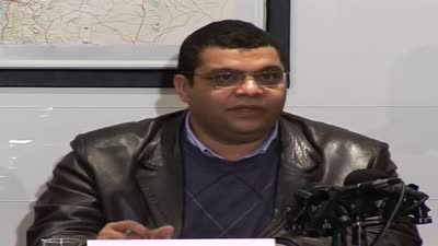 مصطفى اللباد يتحدث عن إيران ونظام ولاية الفقيه