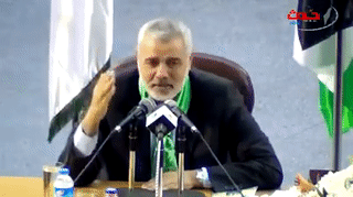 اسماعيل هنية ينشد ماضٍ وأعرف ما دربي وما هدفي والموت يرقص لي في كل منعطف