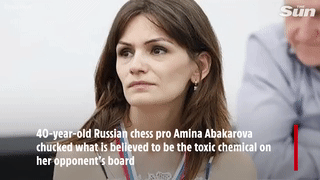 لاعبة شطرنج روسية تحاول تسميم منافستها الأوكرانية في منافسة شطرنج في داغستان، أغسطس 2024