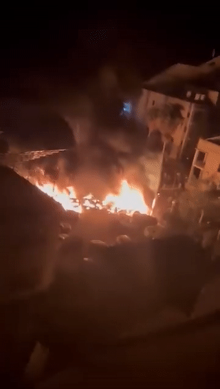 اللحظات الأولى للقصف الصاروخي الإسرائيلي للمستشفى المعمداني في غزة، ، 17 أكتوبر 2023