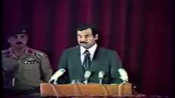 صدام حسين يتلو اسماء المتأمرين ويطلب منهم مغادرة قاعة الخلد للمحاكمة (22 يوليو 1979)