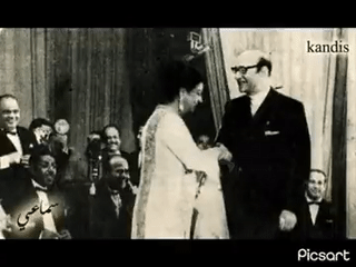 دارت الأيام -محمد عبد الوهاب المقتبسة من لحن ليبي بعنوان مين يشريها  لملحن يدعى محمد رشيد