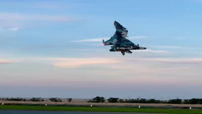 الباليه الجوي من مقاتلة Su-35