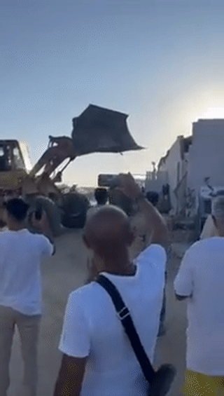 هدم مطعم لوسيدا في قرية هاسيندا باي الساحل الشمالي، 9 يوليو 2023