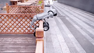 الروبوت رباعي الأرجل يونيتري جو 2، الصيني