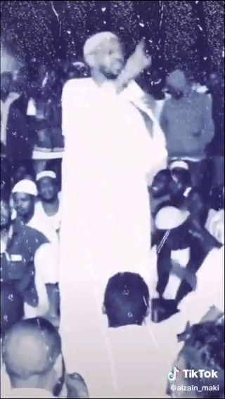 شيخ سوداني يلقي خطبة عن تعدد الزوجات في الإسلام