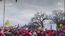 أنصار ترمب يقتحمون الكابيتول 6 يناير 2021 WSJ