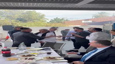 وزير العدل ياريف ليفين يزور أحد زعماء المافيا (مارس 2023)